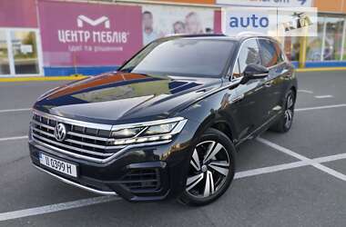 Внедорожник / Кроссовер Volkswagen Touareg 2019 в Киеве