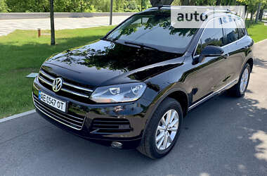 Внедорожник / Кроссовер Volkswagen Touareg 2012 в Днепре