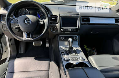 Внедорожник / Кроссовер Volkswagen Touareg 2015 в Луцке