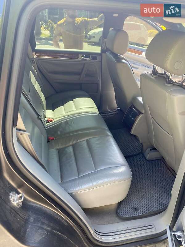 Позашляховик / Кросовер Volkswagen Touareg 2003 в Шепетівці