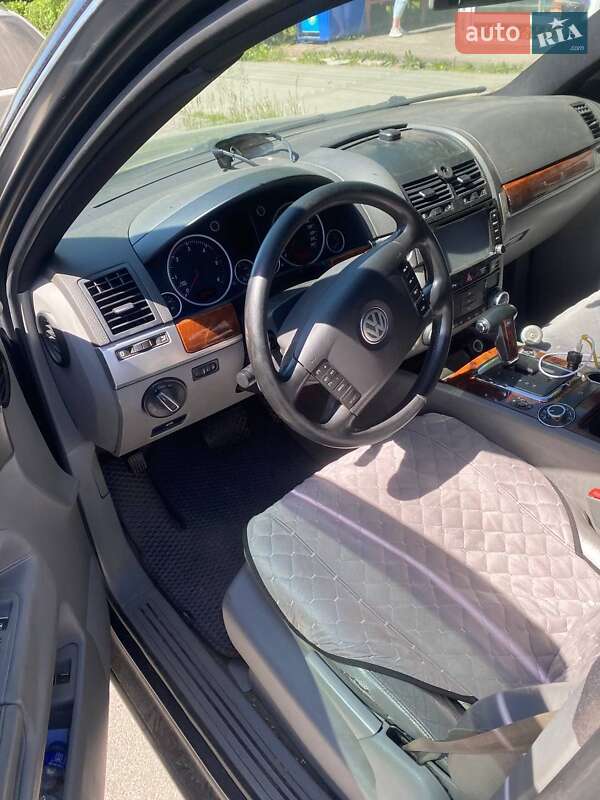 Позашляховик / Кросовер Volkswagen Touareg 2003 в Шепетівці