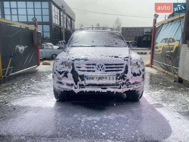Позашляховик / Кросовер Volkswagen Touareg 2003 в Шепетівці
