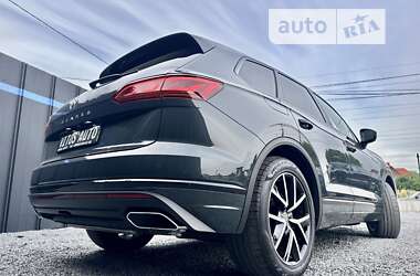 Внедорожник / Кроссовер Volkswagen Touareg 2019 в Луцке