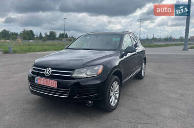 Внедорожник / Кроссовер Volkswagen Touareg 2012 в Львове