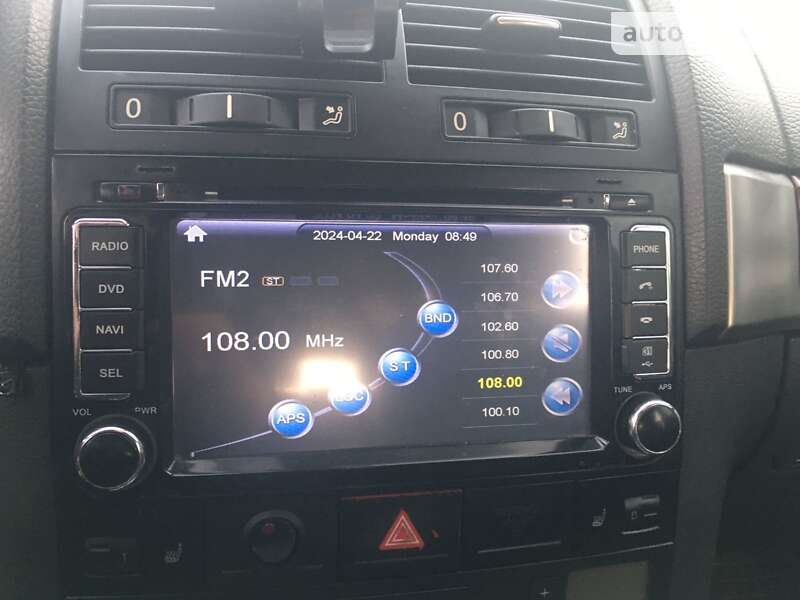 Позашляховик / Кросовер Volkswagen Touareg 2003 в Лубнах