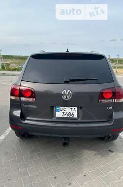 Внедорожник / Кроссовер Volkswagen Touareg 2009 в Львове