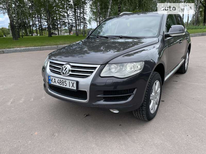 Позашляховик / Кросовер Volkswagen Touareg 2008 в Житомирі