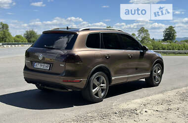 Внедорожник / Кроссовер Volkswagen Touareg 2013 в Ивано-Франковске