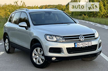 Внедорожник / Кроссовер Volkswagen Touareg 2013 в Тернополе