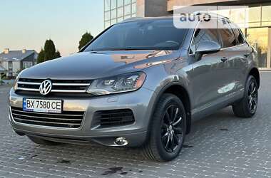 Внедорожник / Кроссовер Volkswagen Touareg 2011 в Хмельницком