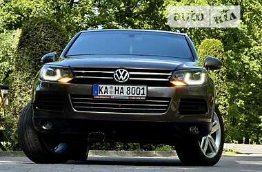 Внедорожник / Кроссовер Volkswagen Touareg 2011 в Львове