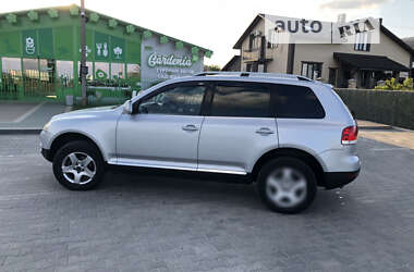 Внедорожник / Кроссовер Volkswagen Touareg 2006 в Вараше