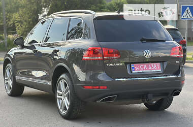 Внедорожник / Кроссовер Volkswagen Touareg 2012 в Лубнах