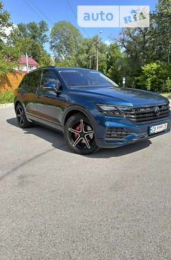 Внедорожник / Кроссовер Volkswagen Touareg 2018 в Чернигове