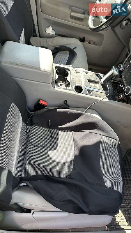 Позашляховик / Кросовер Volkswagen Touareg 2004 в Києві