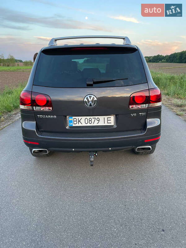 Позашляховик / Кросовер Volkswagen Touareg 2008 в Прилуках