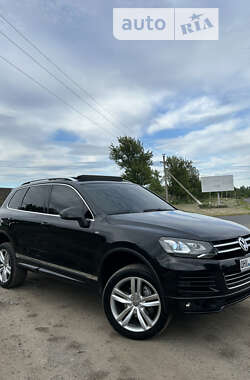 Позашляховик / Кросовер Volkswagen Touareg 2012 в Подільську