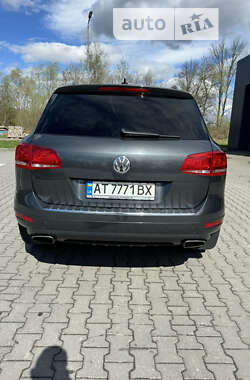 Позашляховик / Кросовер Volkswagen Touareg 2012 в Івано-Франківську