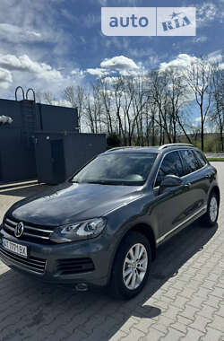 Позашляховик / Кросовер Volkswagen Touareg 2012 в Івано-Франківську