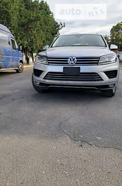 Внедорожник / Кроссовер Volkswagen Touareg 2016 в Новомосковске