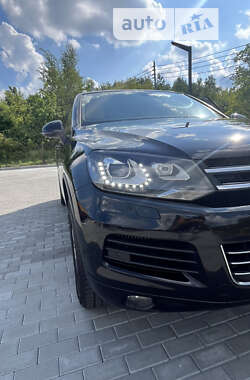 Позашляховик / Кросовер Volkswagen Touareg 2011 в Львові