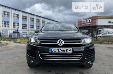 Позашляховик / Кросовер Volkswagen Touareg 2012 в Львові