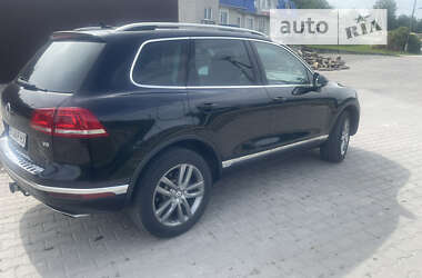 Позашляховик / Кросовер Volkswagen Touareg 2014 в Городку