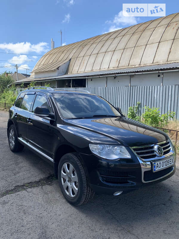 Позашляховик / Кросовер Volkswagen Touareg 2008 в Ужгороді