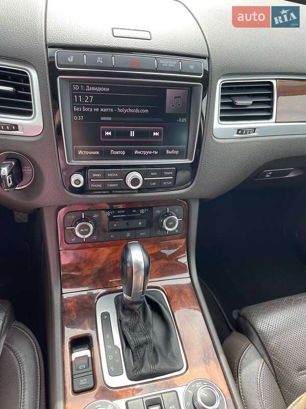 Внедорожник / Кроссовер Volkswagen Touareg 2010 в Мукачево