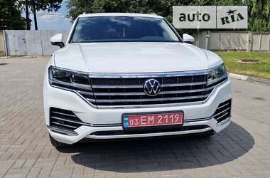 Позашляховик / Кросовер Volkswagen Touareg 2021 в Тернополі