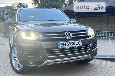 Позашляховик / Кросовер Volkswagen Touareg 2012 в Сумах