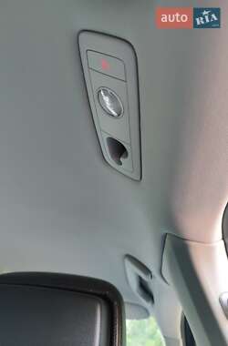 Позашляховик / Кросовер Volkswagen Touareg 2013 в 