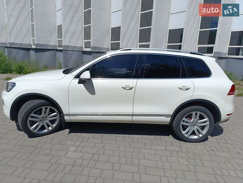 Внедорожник / Кроссовер Volkswagen Touareg 2011 в Запорожье фото 6 Внедорожник / Кроссовер Volkswagen Touareg 2011 в Запорожье