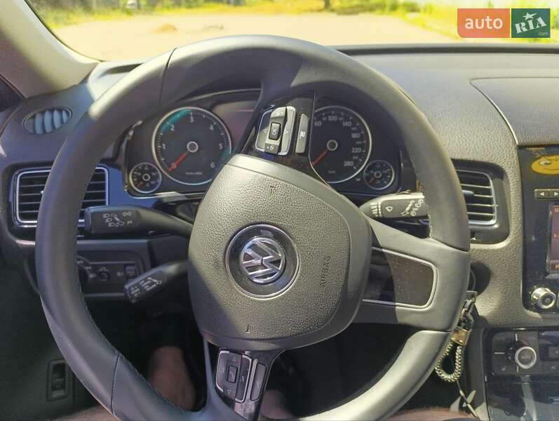 Внедорожник / Кроссовер Volkswagen Touareg 2011 в Запорожье фото 22 Внедорожник / Кроссовер Volkswagen Touareg 2011 в Запорожье