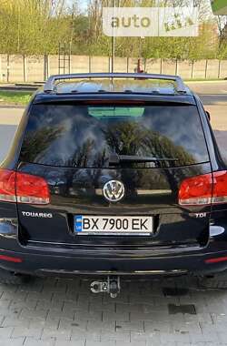 Внедорожник / Кроссовер Volkswagen Touareg 2005 в Хмельнике