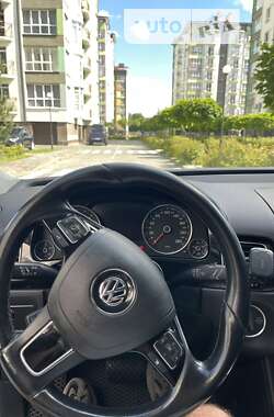 Внедорожник / Кроссовер Volkswagen Touareg 2014 в Ивано-Франковске