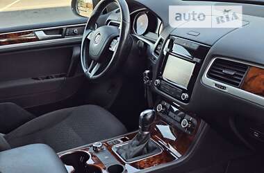 Внедорожник / Кроссовер Volkswagen Touareg 2013 в Тернополе