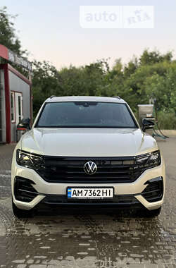 Позашляховик / Кросовер Volkswagen Touareg 2022 в Коростені