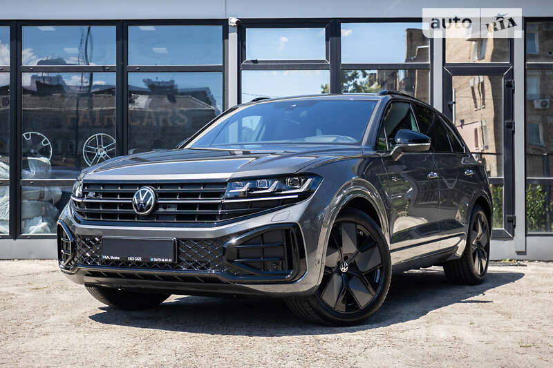 Позашляховик / Кросовер Volkswagen Touareg 2024 в Києві