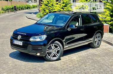 Позашляховик / Кросовер Volkswagen Touareg 2012 в Одесі