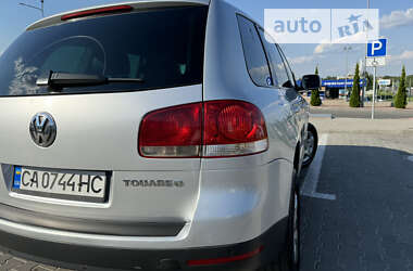 Внедорожник / Кроссовер Volkswagen Touareg 2004 в Киеве