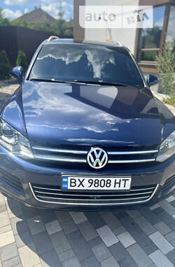 Позашляховик / Кросовер Volkswagen Touareg 2013 в Хмельницькому