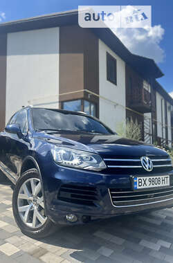 Позашляховик / Кросовер Volkswagen Touareg 2013 в Хмельницькому