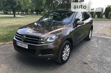 Позашляховик / Кросовер Volkswagen Touareg 2011 в Хмельницькому