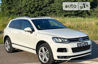 Позашляховик / Кросовер Volkswagen Touareg 2014 в Прилуках