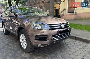 Внедорожник / Кроссовер Volkswagen Touareg 2012 в 