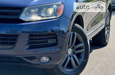 Внедорожник / Кроссовер Volkswagen Touareg 2011 в Кривом Роге