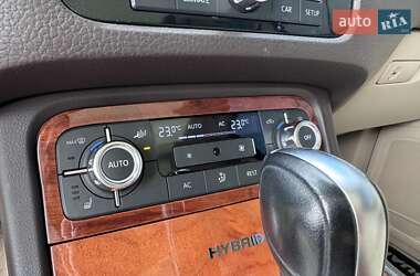 Внедорожник / Кроссовер Volkswagen Touareg 2010 в 