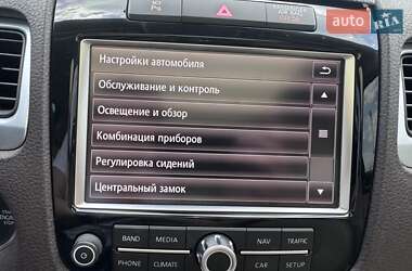 Внедорожник / Кроссовер Volkswagen Touareg 2010 в 