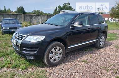 Внедорожник / Кроссовер Volkswagen Touareg 2010 в Бродах